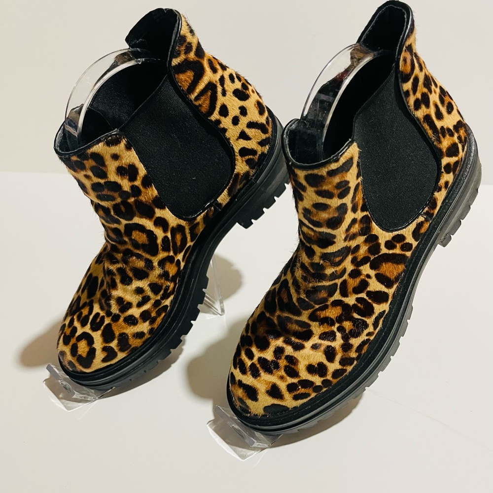 Kenneth Cole Brown and Black Ankle Boots with Rugged Sole